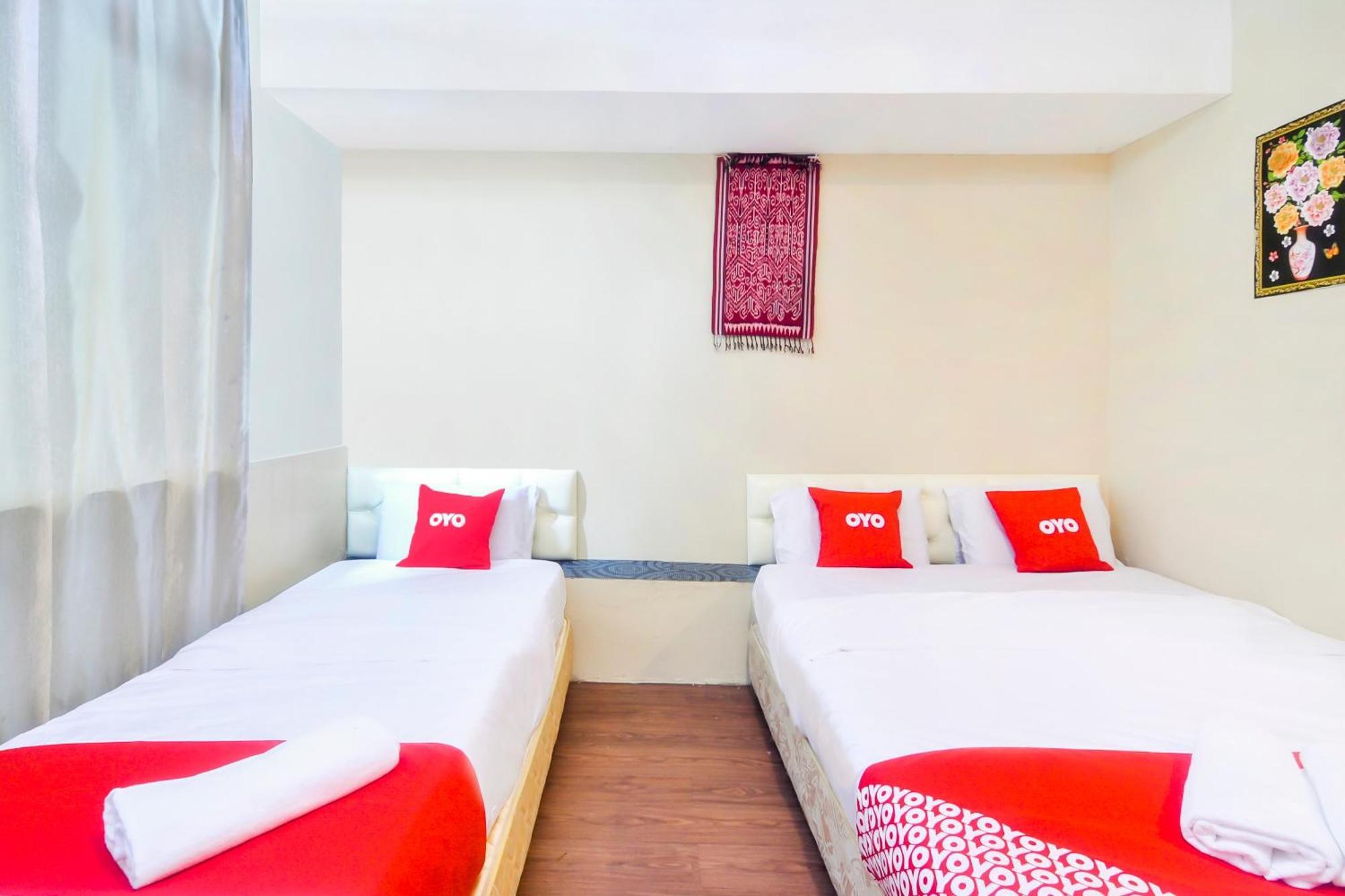 Oyo 44017 L & C Premium Stay กูชิง ภายนอก รูปภาพ